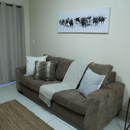 The Living Collective Apartments Pietermaritzburg Buitenkant foto