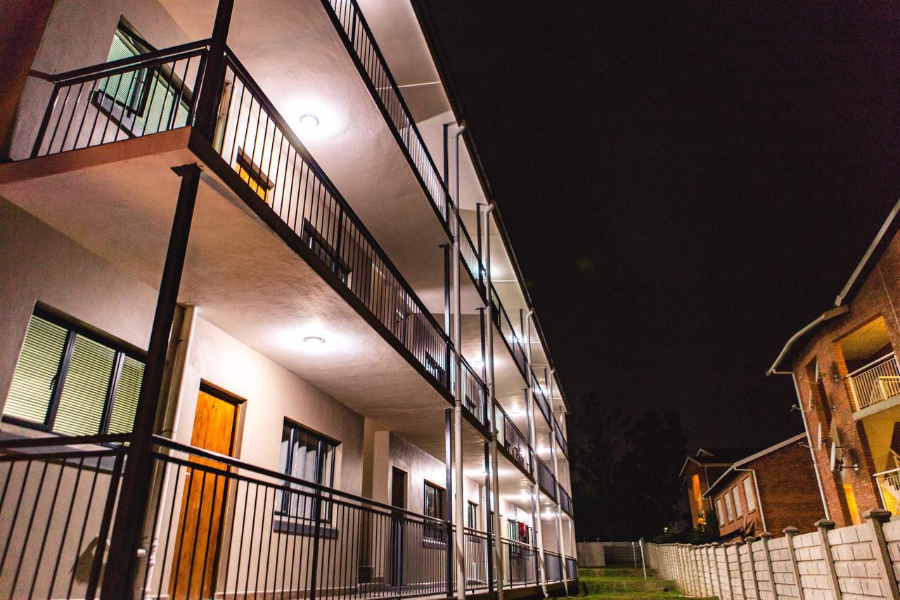 The Living Collective Apartments Pietermaritzburg Buitenkant foto