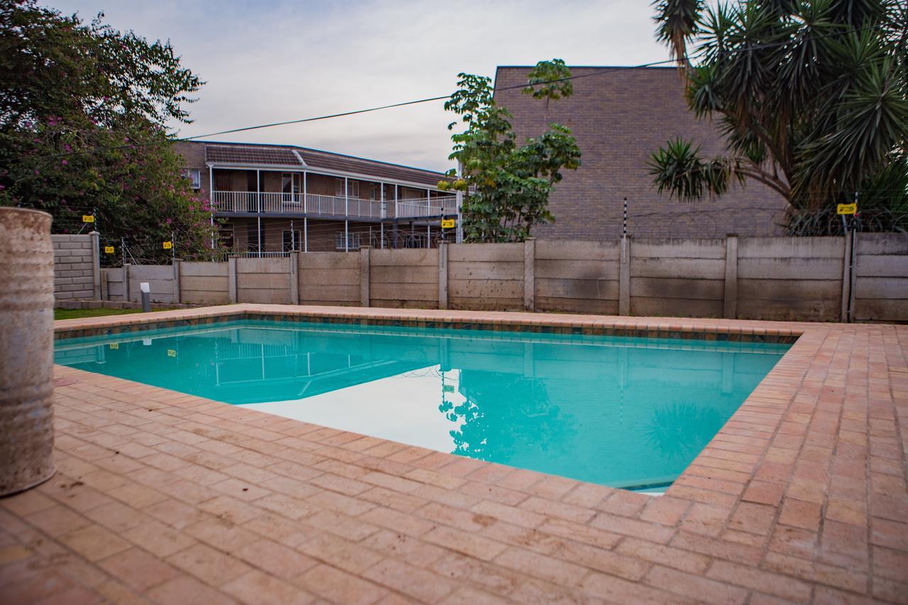 The Living Collective Apartments Pietermaritzburg Buitenkant foto