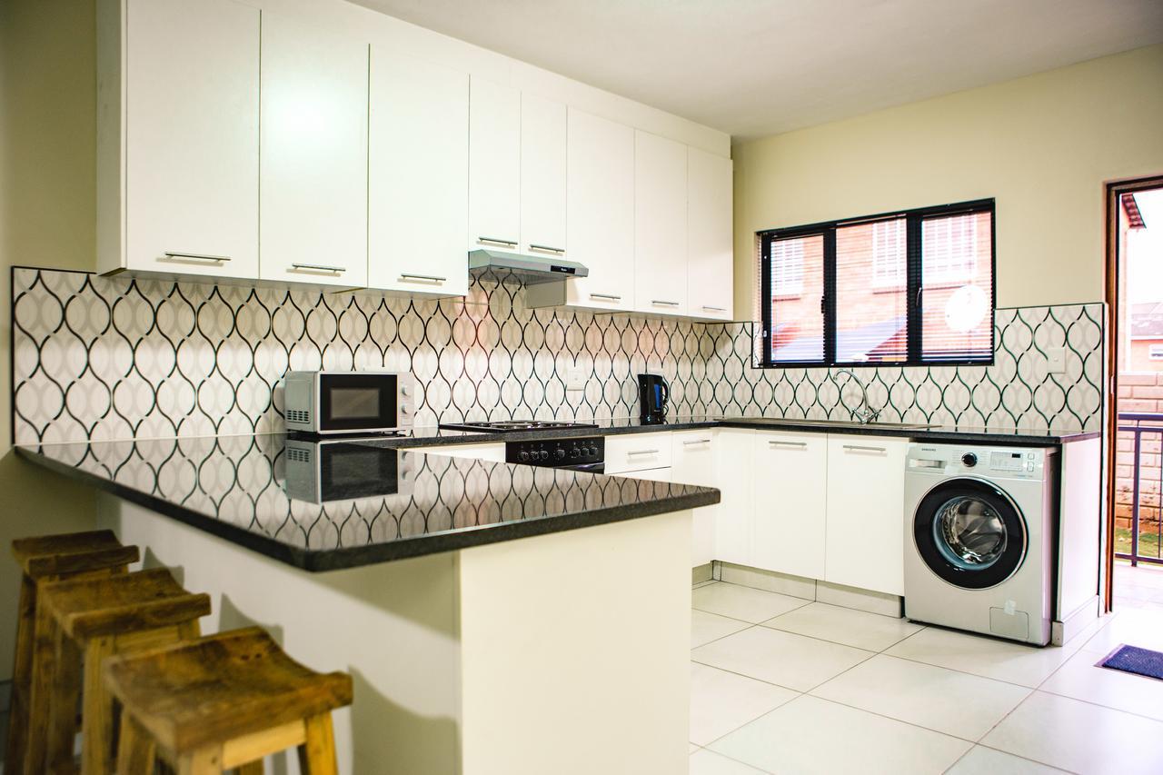 The Living Collective Apartments Pietermaritzburg Buitenkant foto