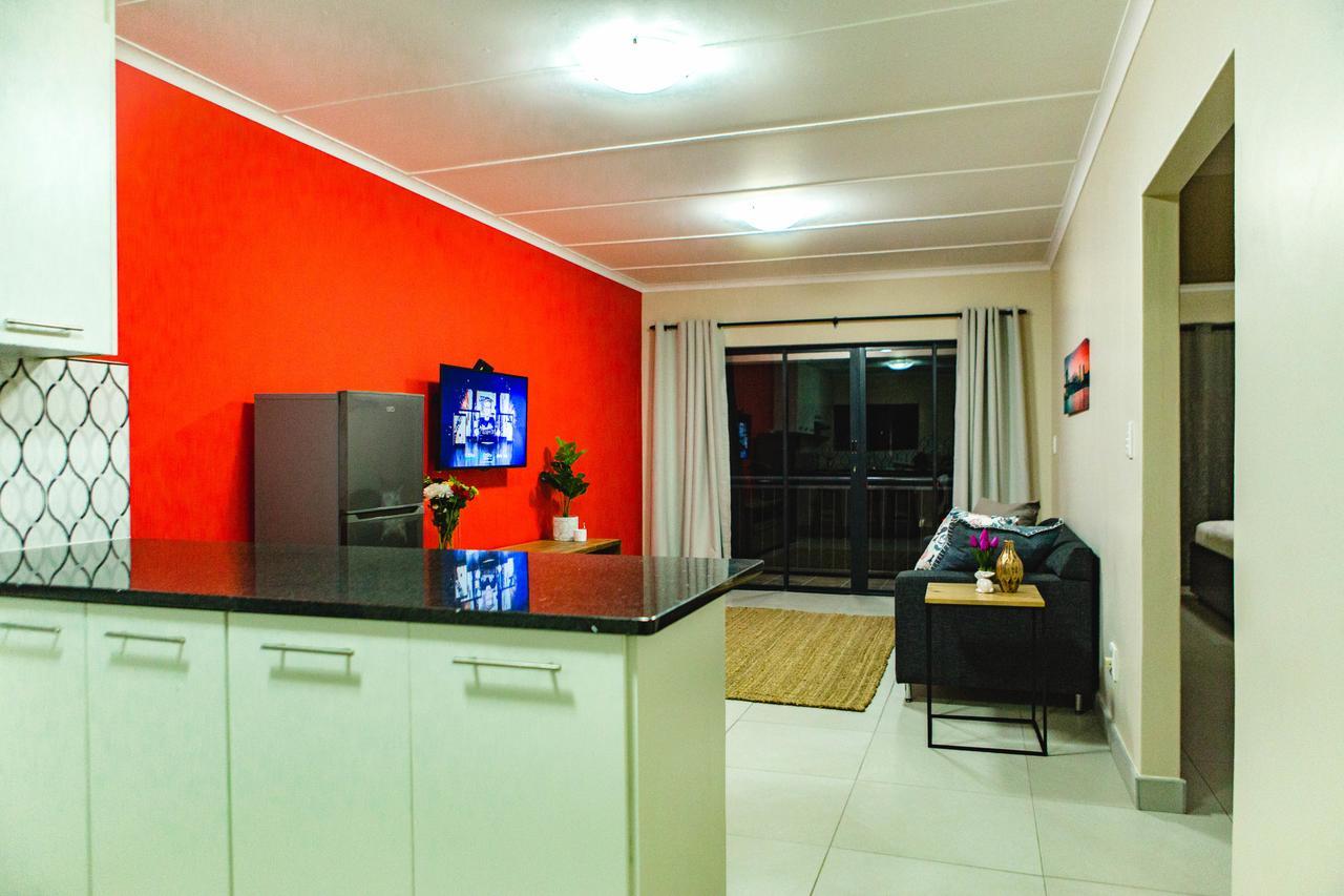 The Living Collective Apartments Pietermaritzburg Buitenkant foto