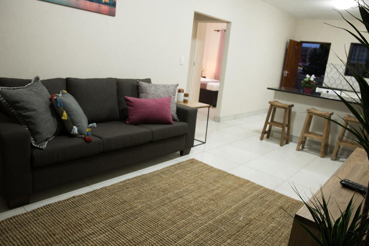The Living Collective Apartments Pietermaritzburg Buitenkant foto